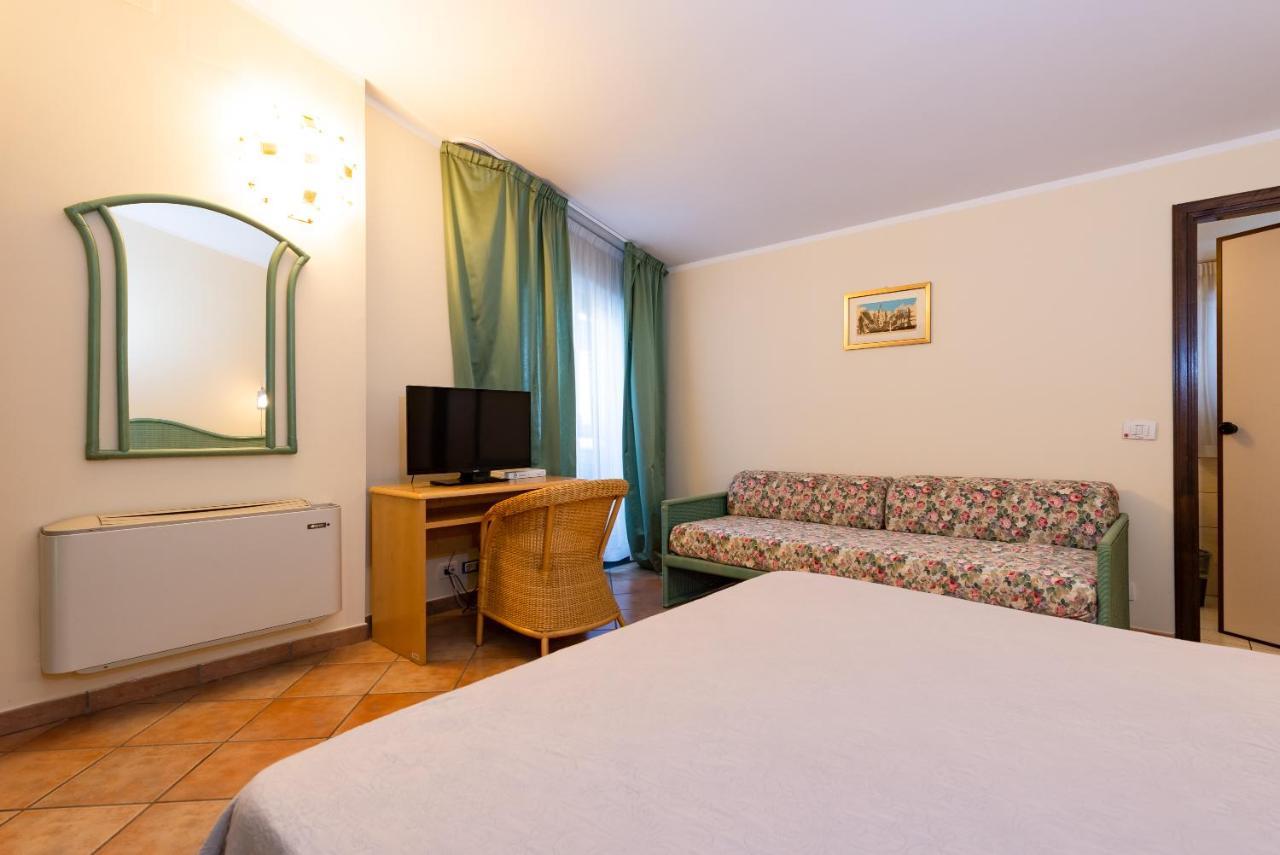 Hotel Il Ceppo Agropoli Exterior photo