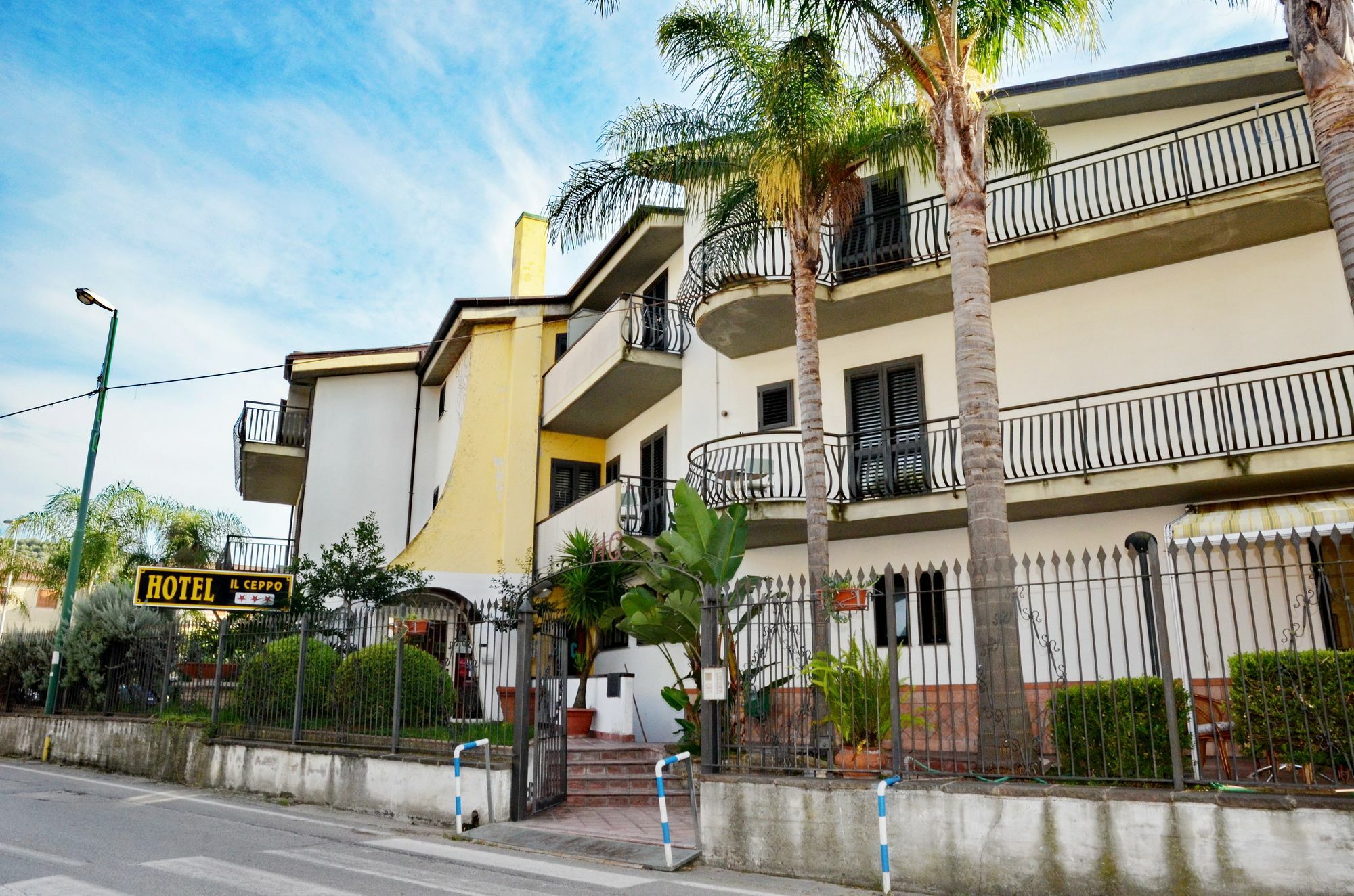 Hotel Il Ceppo Agropoli Exterior photo